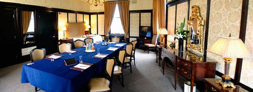 The Parliament House Hotel Единбург Екстериор снимка